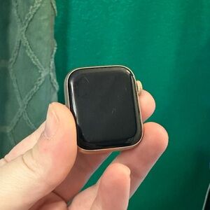 Series 5 - 40mm Apple Watch